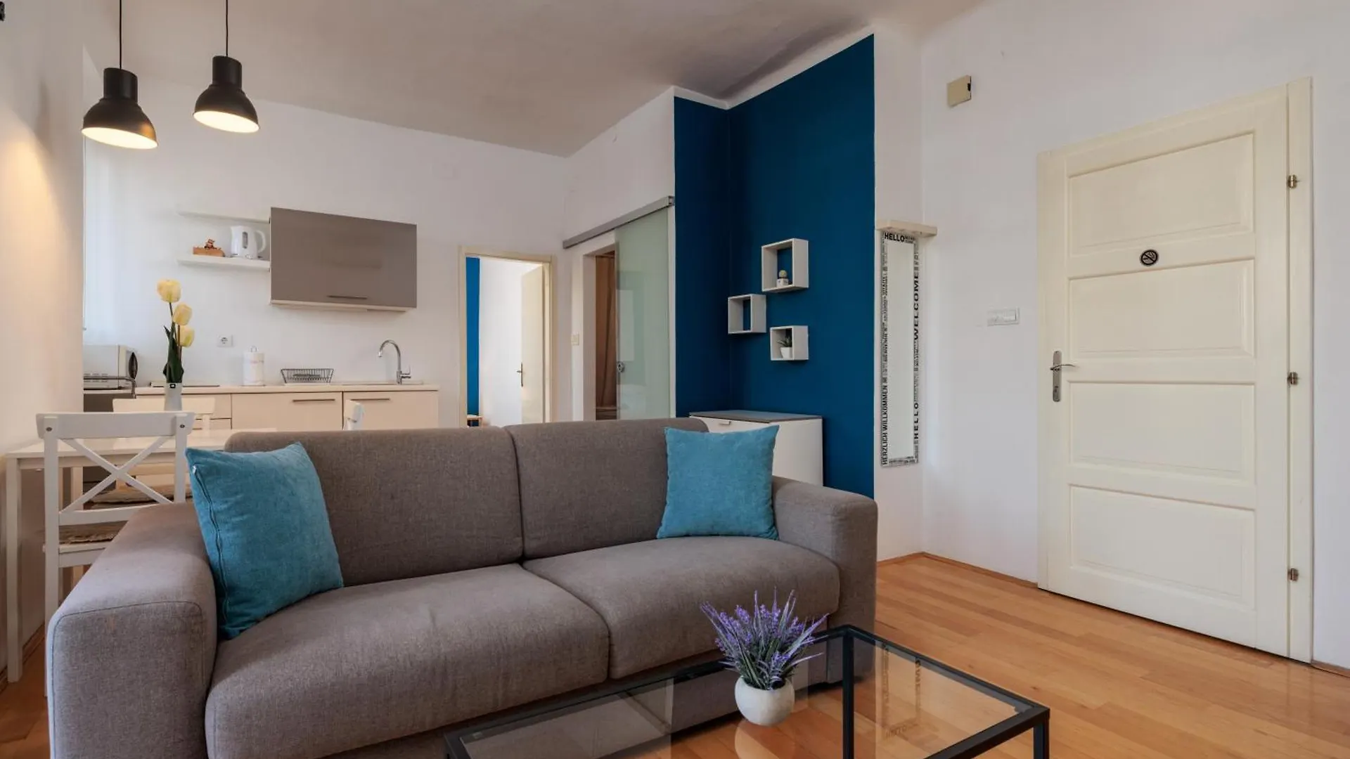 Lux Split Centre Apartments