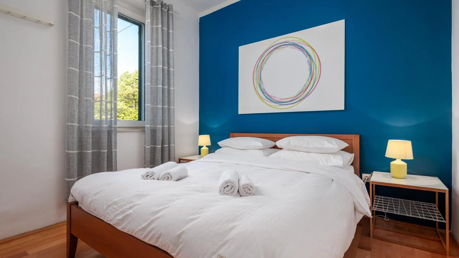 Lux Split Centre Apartments