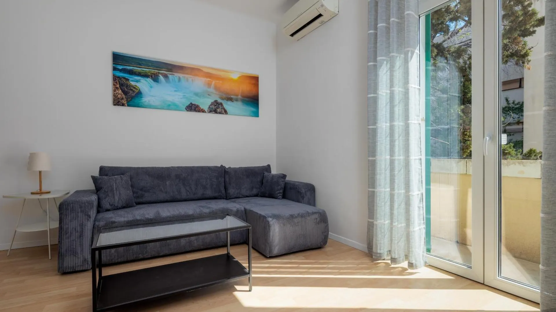 Lux Split Centre Apartments