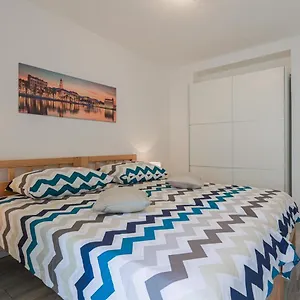  Apartamento Marica