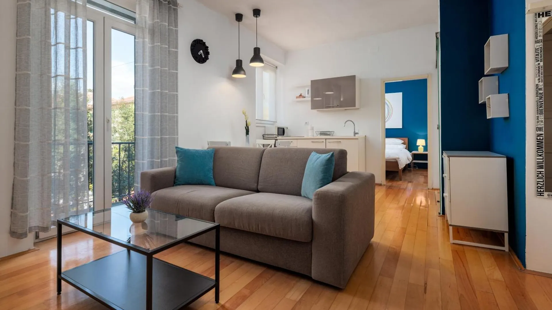 Lux Split Centre Apartments